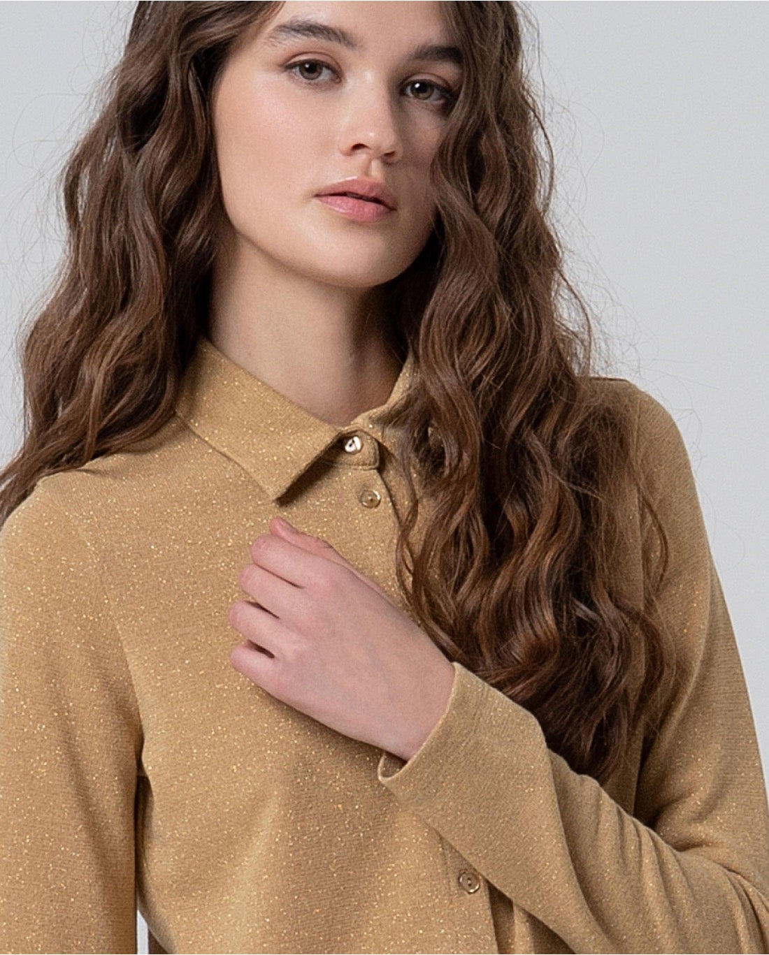 CAMISA ELÁSTICA DE LUREX ORO
