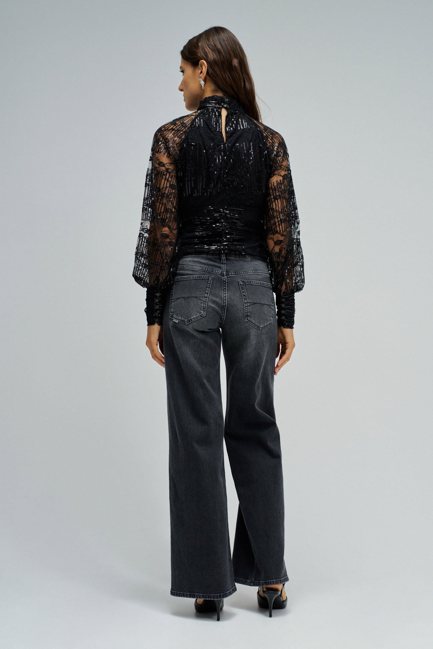 BLUSA LENTEJUELAS NEGRO