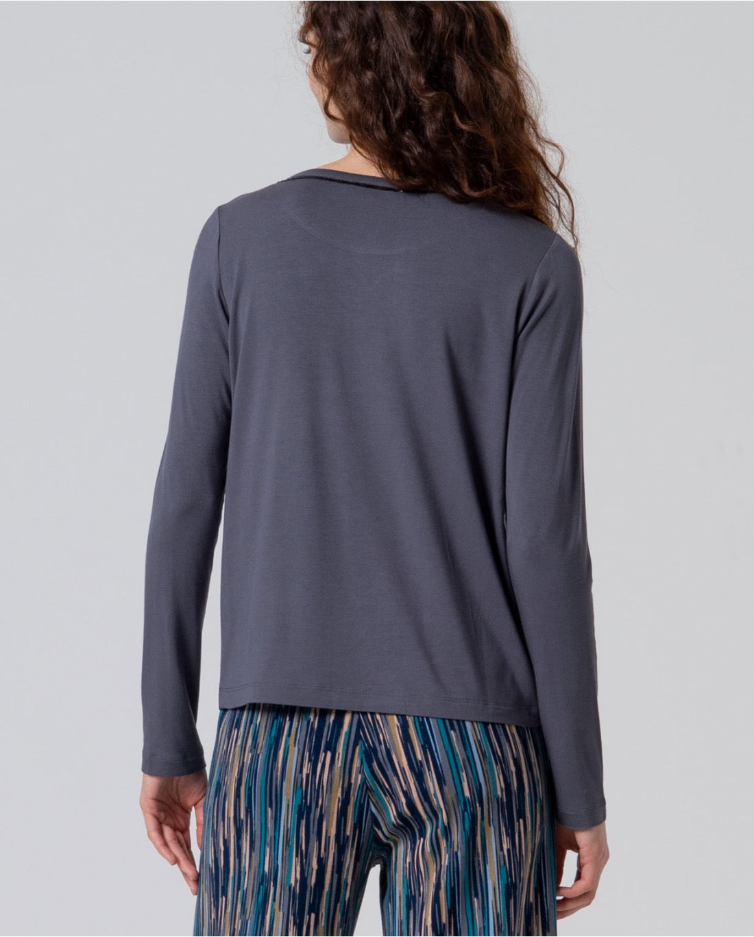 CAMISETA CUELLO REDONDO BAMBU AZUL CELESTE