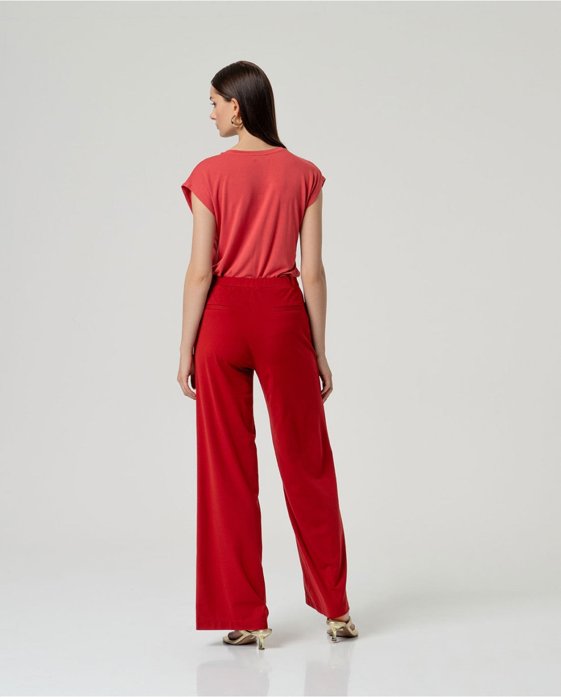 PANTALÓN RECTO CON CINTURA ELÁSTICA ROJO