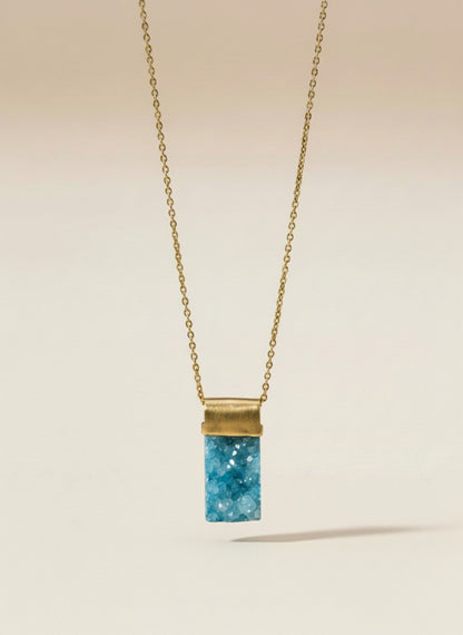 COLGANTE PIEDRA DRUSA HILOS DE ORO AZUL TURQUESA