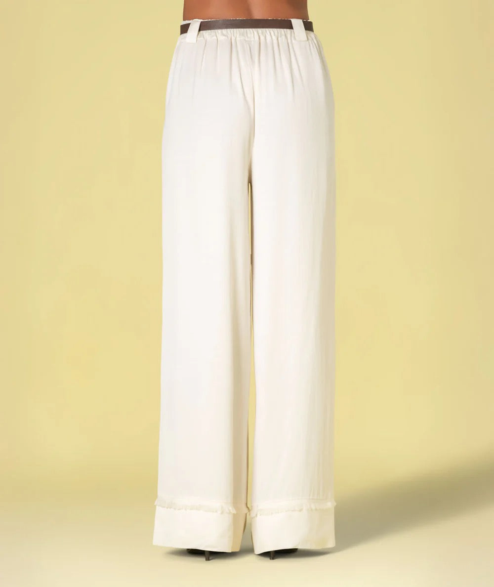 PANTALÓN CON CINTURÓN CRUDO