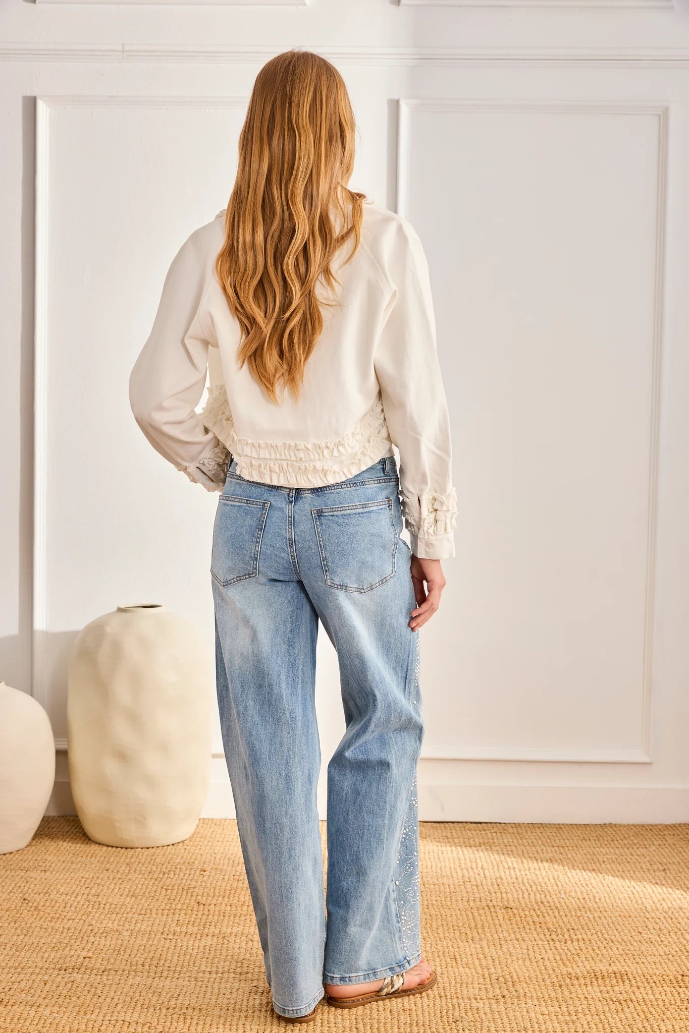 CHAQUETA DENIM CORTA VOLANTES KIRA BLANCO