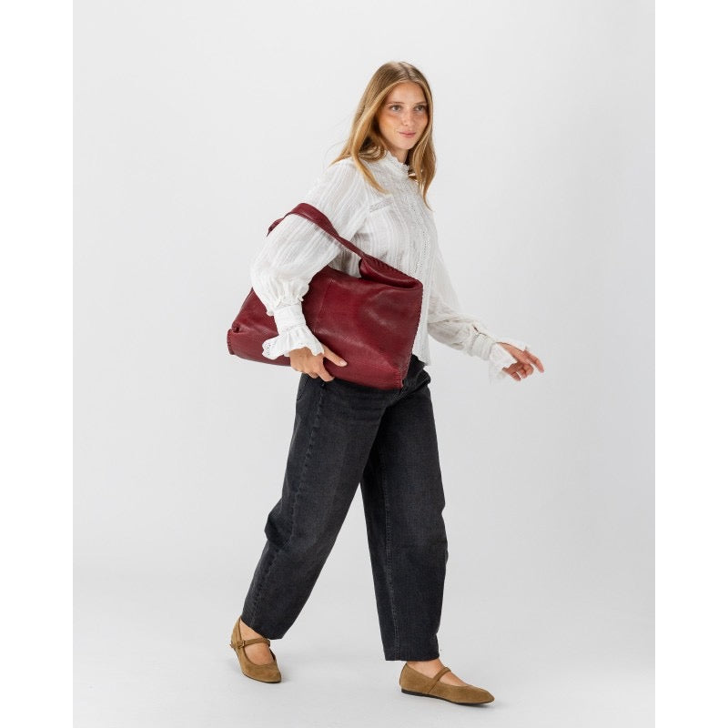 BOLSO DE HOMBRO STOCKTON DE PIEL FRAMBUESA