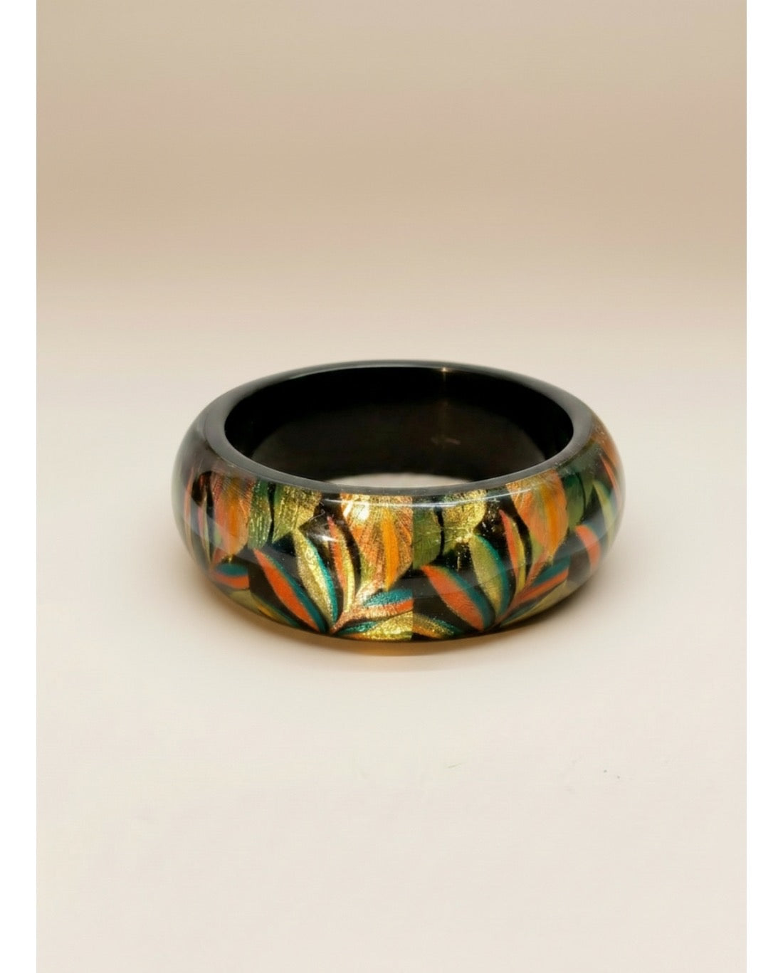 PULSERA CON MOTIVO DE HOJAS