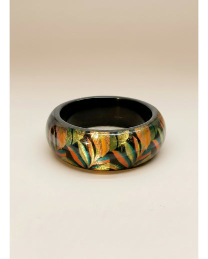 PULSERA CON MOTIVO DE HOJAS