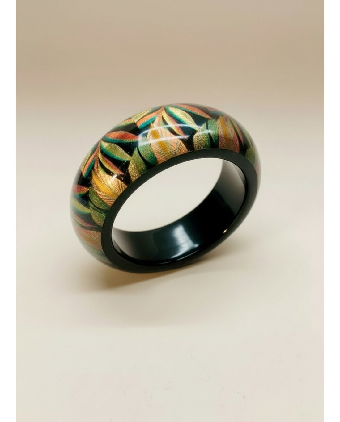 PULSERA CON MOTIVO DE HOJAS