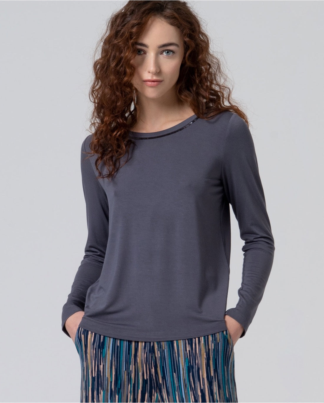 CAMISETA CUELLO REDONDO BAMBU AZUL CELESTE