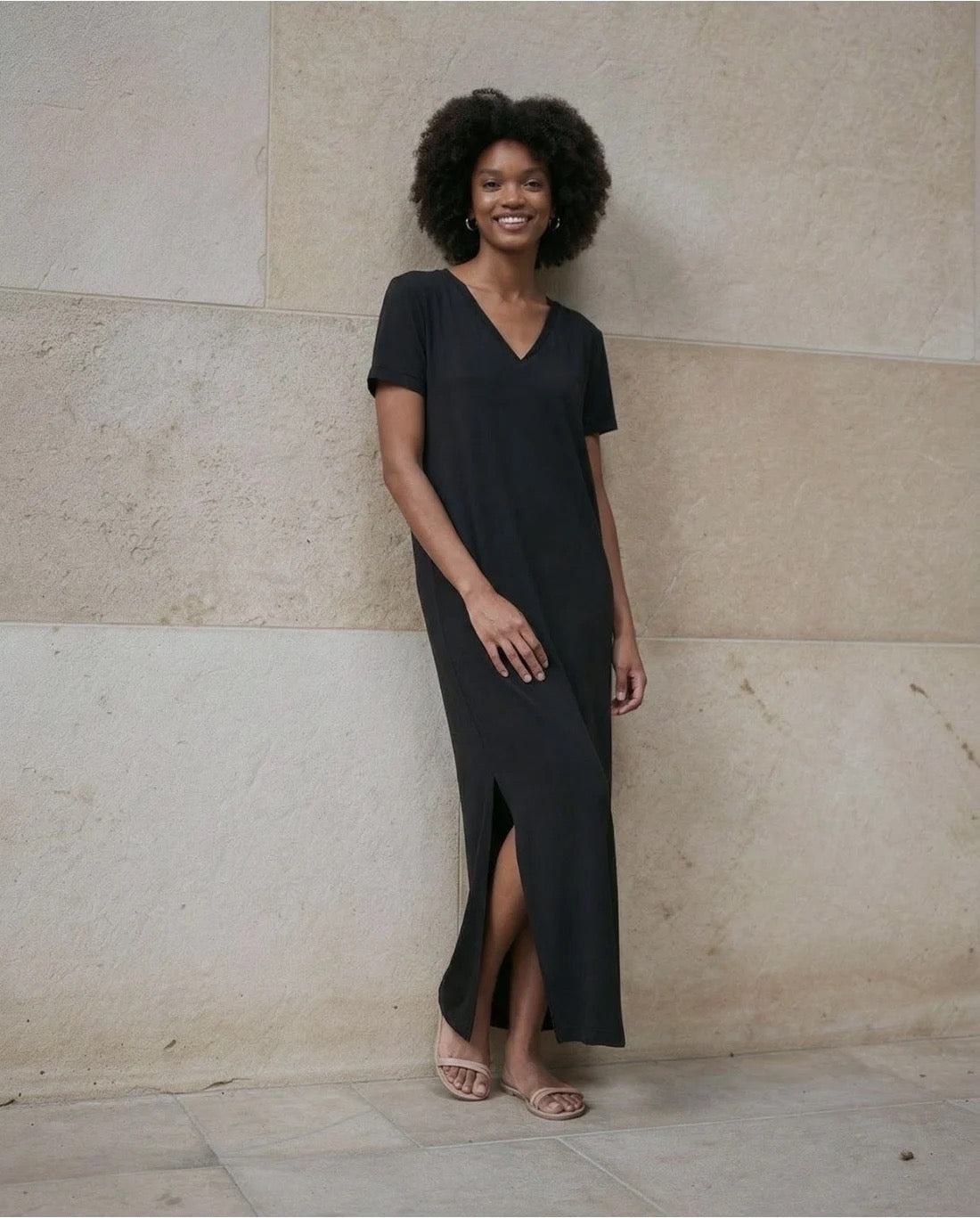 VESTIDO MAXI LISO TEJIDO LIGERO NEGRO