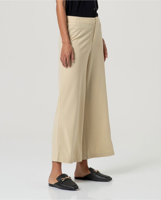 PANTALÓN RECTO CROP CON CINTURA ELÁSTICA CRUDO