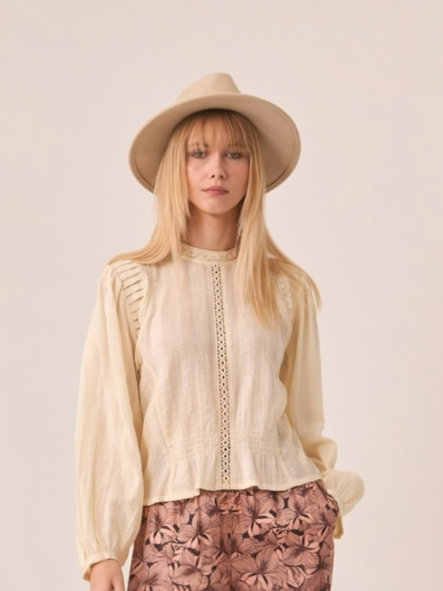 BLUSA JACQUARD CRUDO