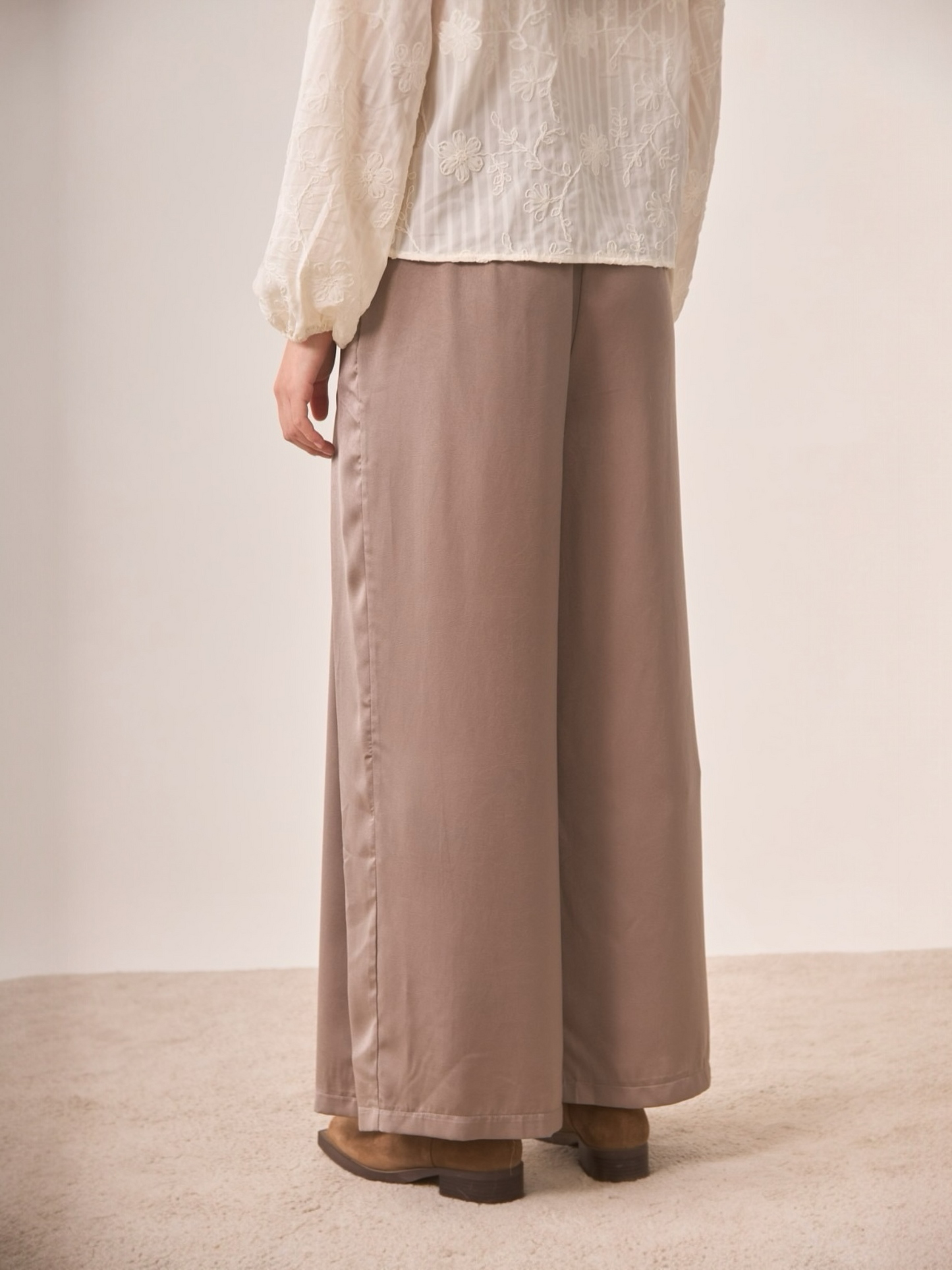 PANTALÓN PINZAS WIDE LEG CAMEL