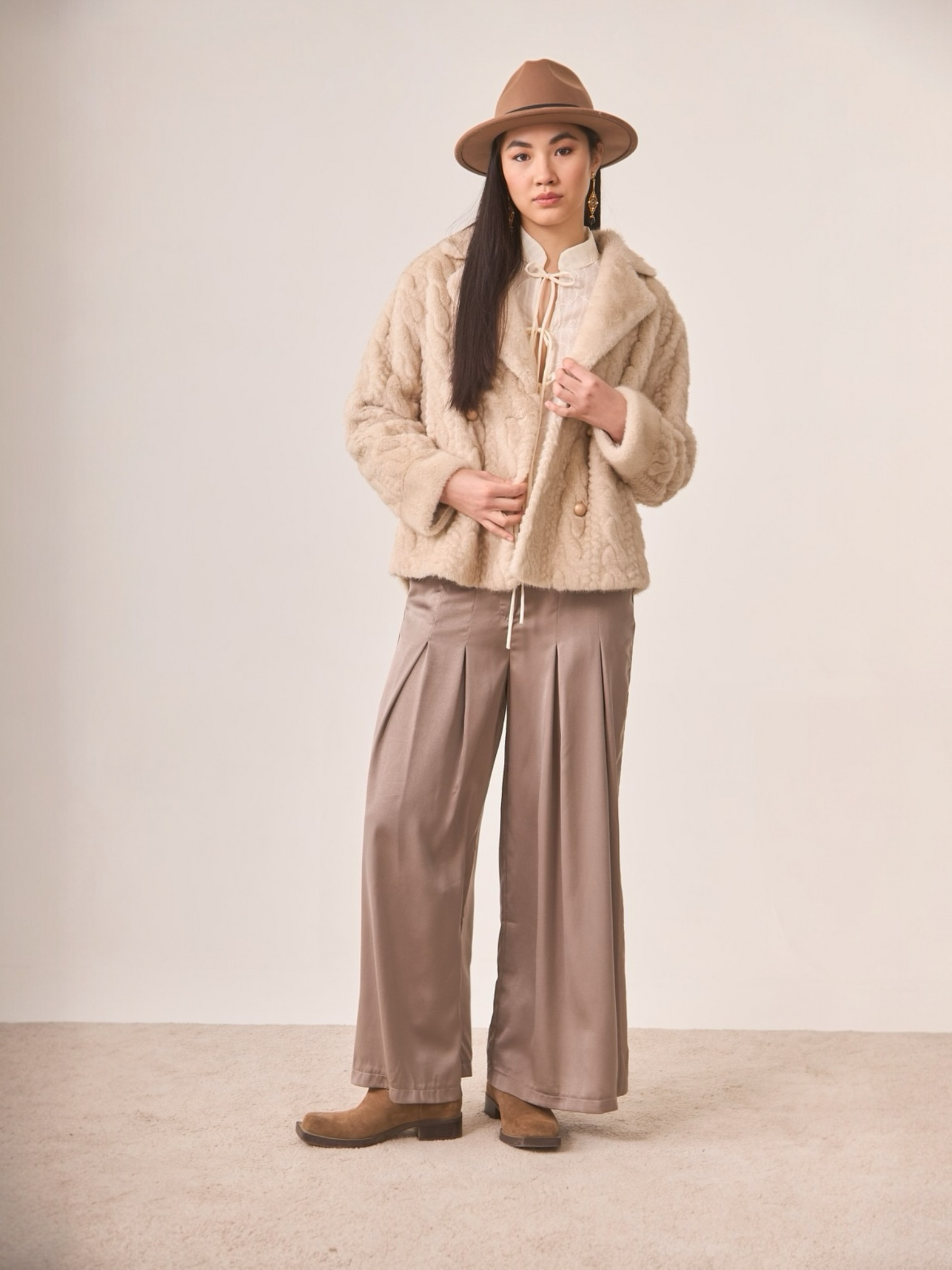 PANTALÓN PINZAS WIDE LEG CAMEL
