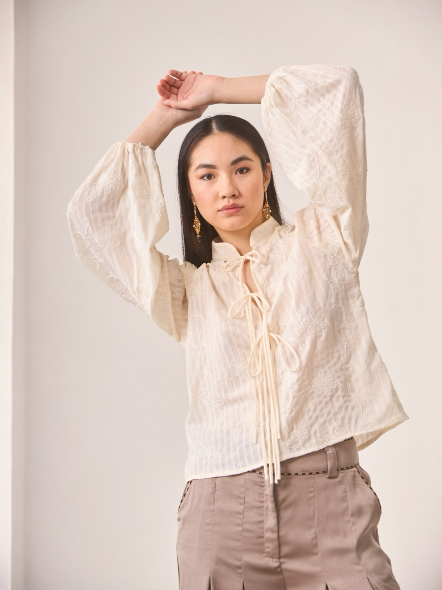PANTALÓN PINZAS WIDE LEG CAMEL