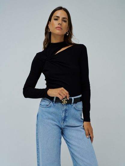 JERSEY DE MEDIA CUELLO NEGRO