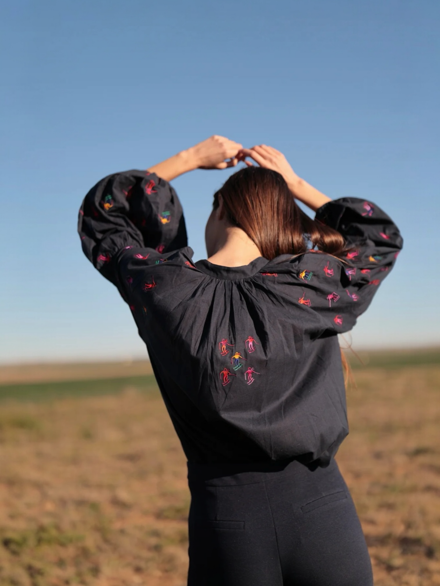 BLUSA SK75 NEGRO