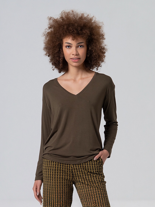 CAMISETA ESCOTE V KAKI OSCURO