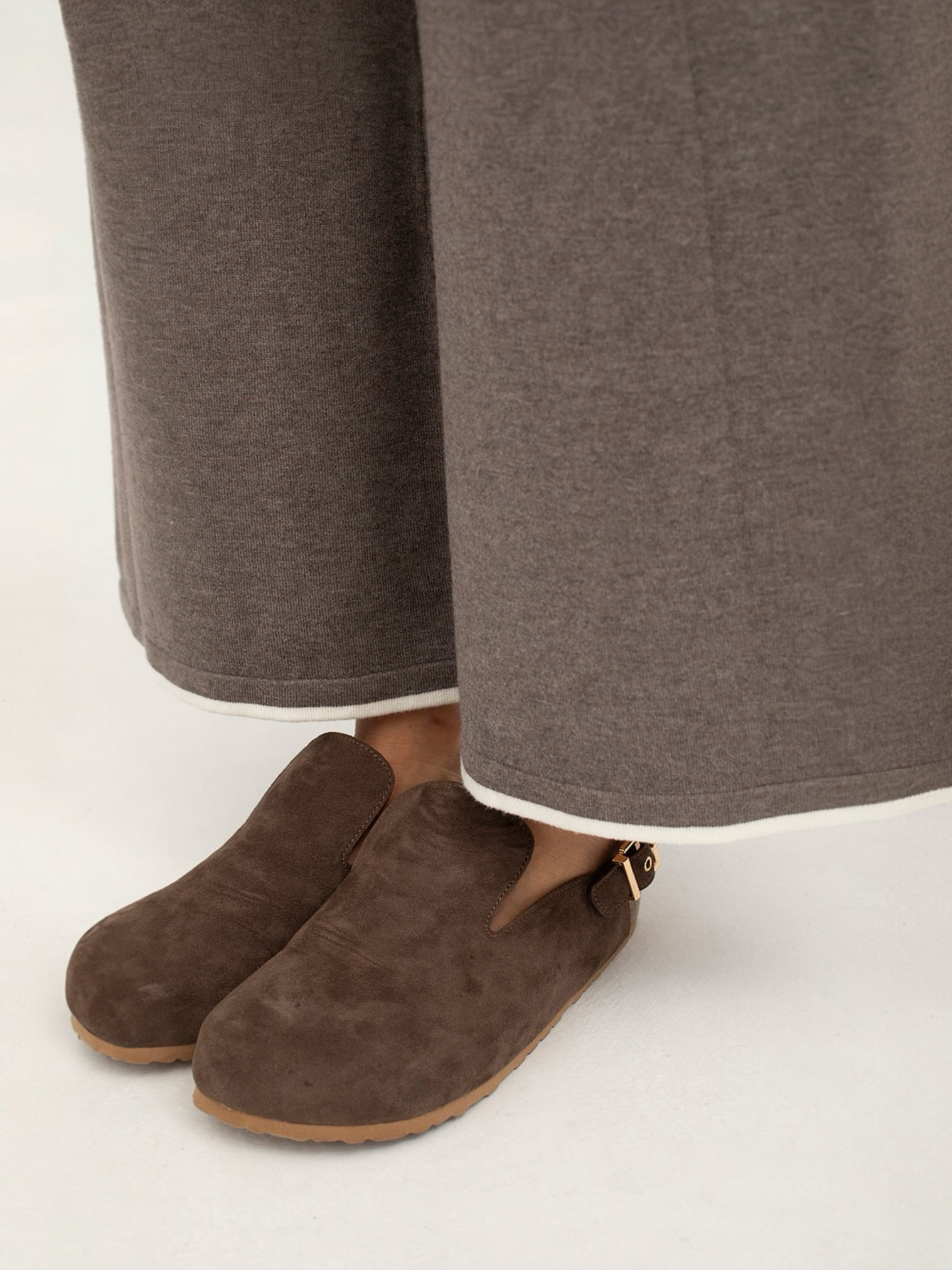 PANTALÓN NAKA MARRÓN