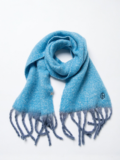 BUFANDA PLANA Y MULLIDA CON FLECOS AZUL