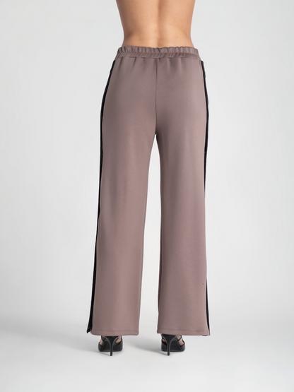 PANTALÓN CORCHETES TAUPE