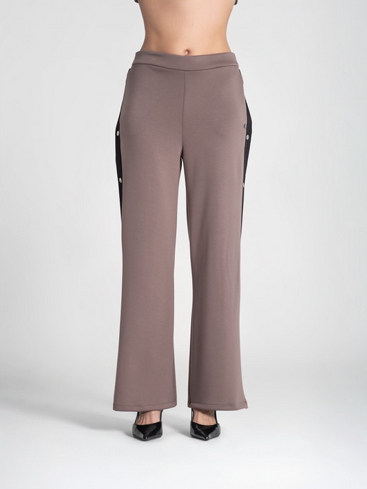 PANTALÓN CORCHETES TAUPE