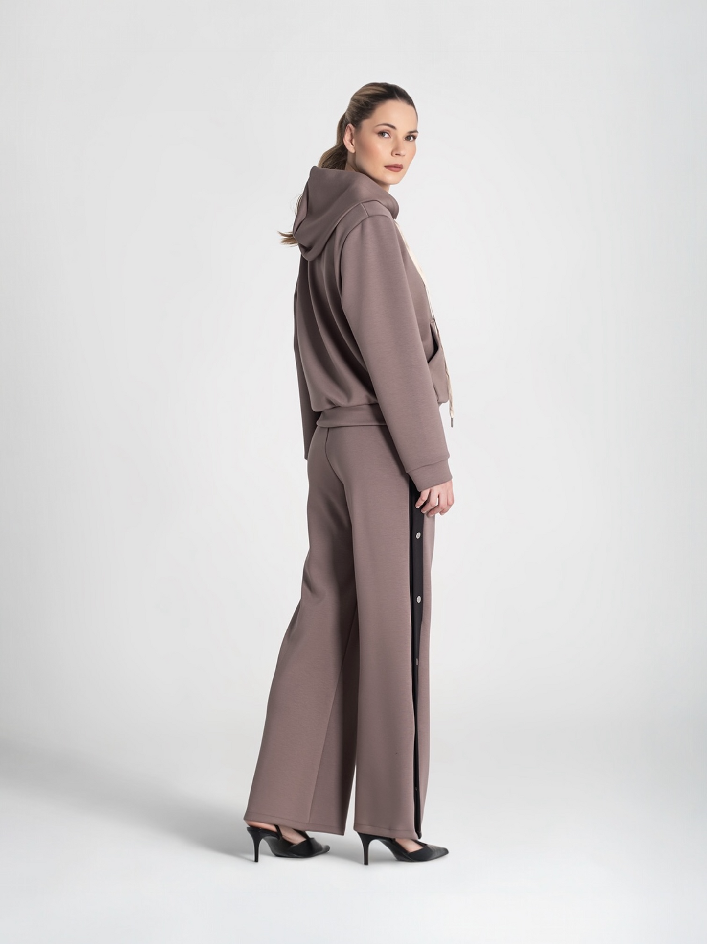 SUDADERA CAPUCHA TAUPE