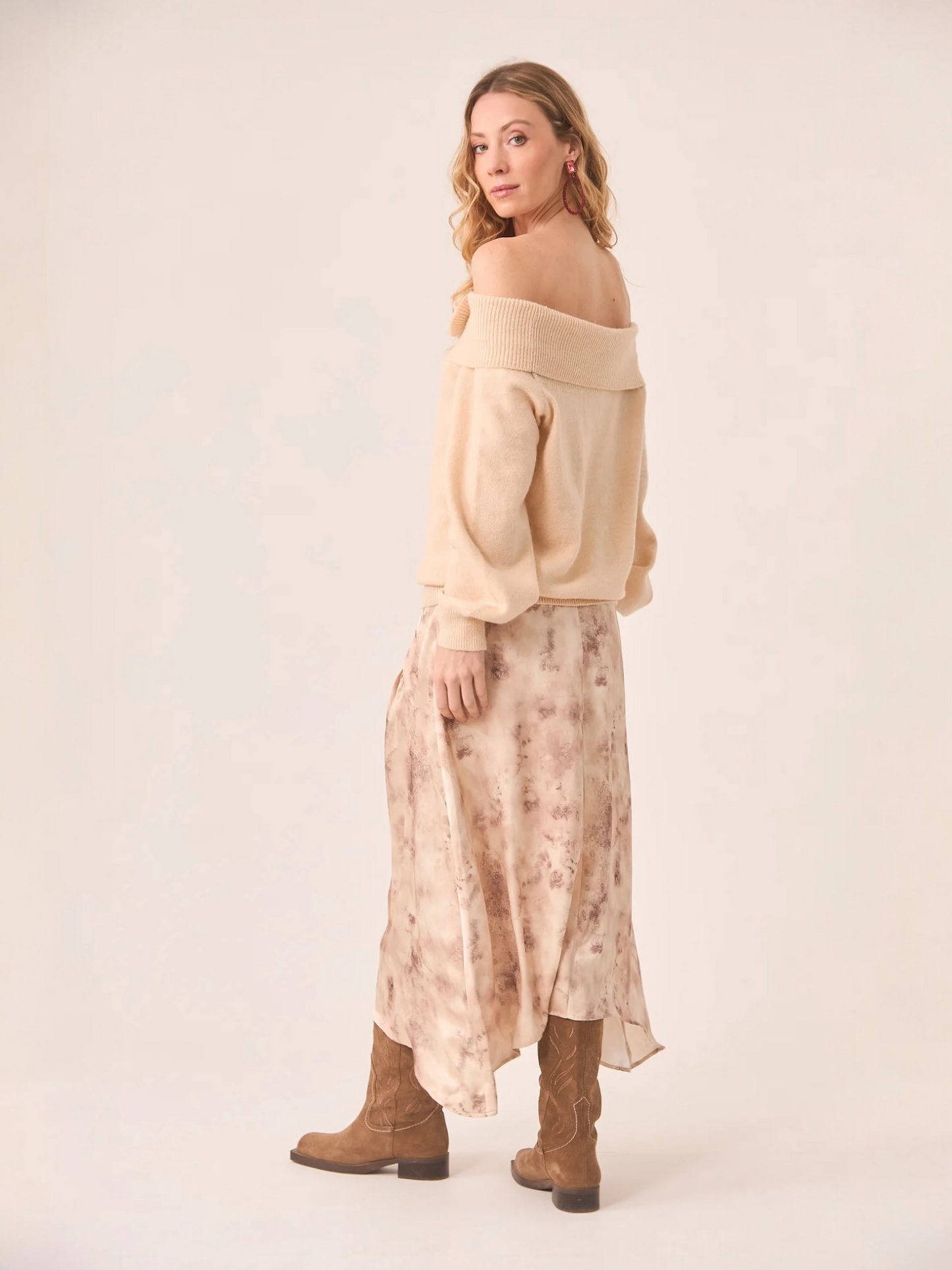 JERSEY CUELLO VUELTO FLORES IVORY