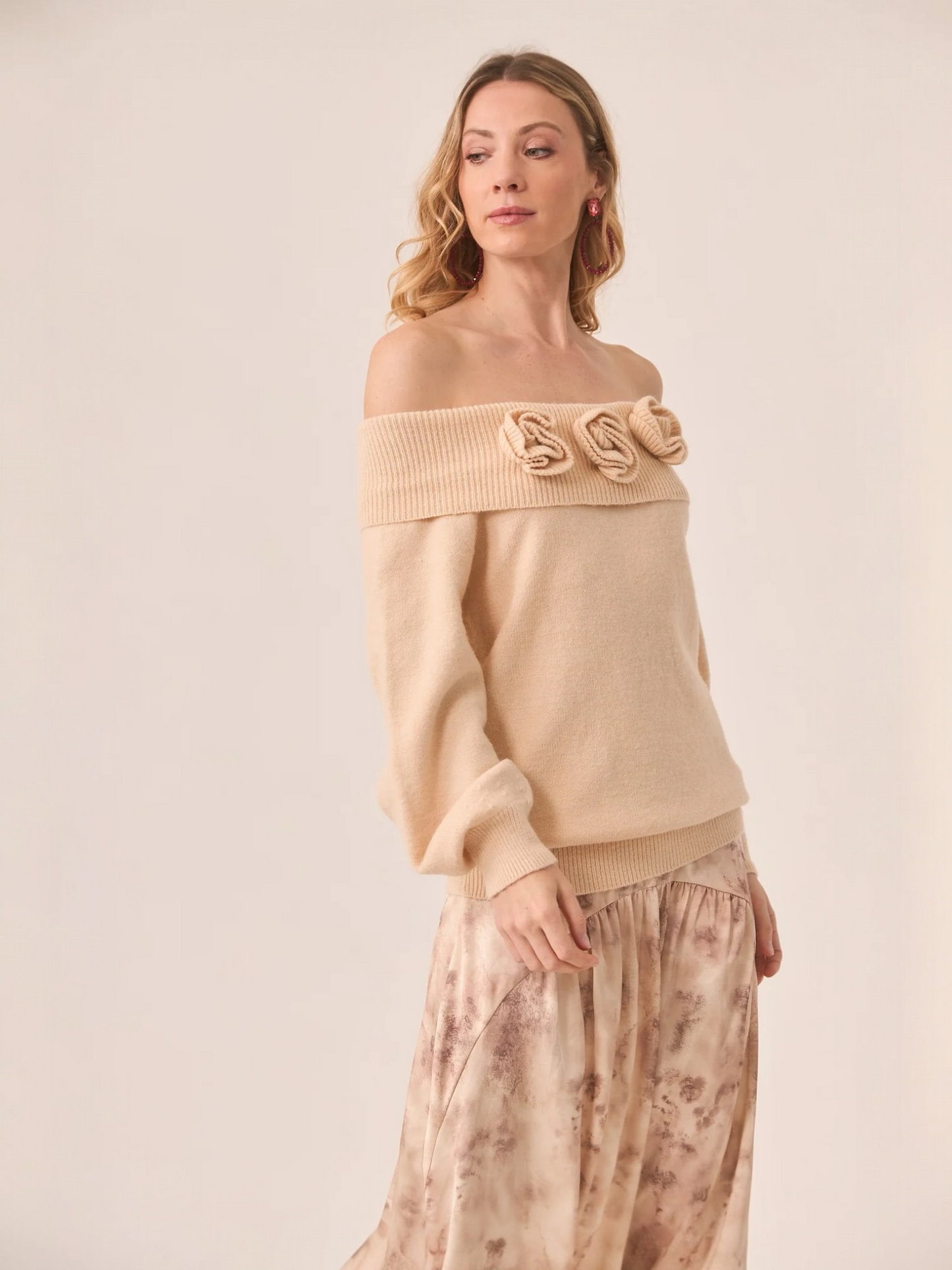 JERSEY CUELLO VUELTO FLORES IVORY