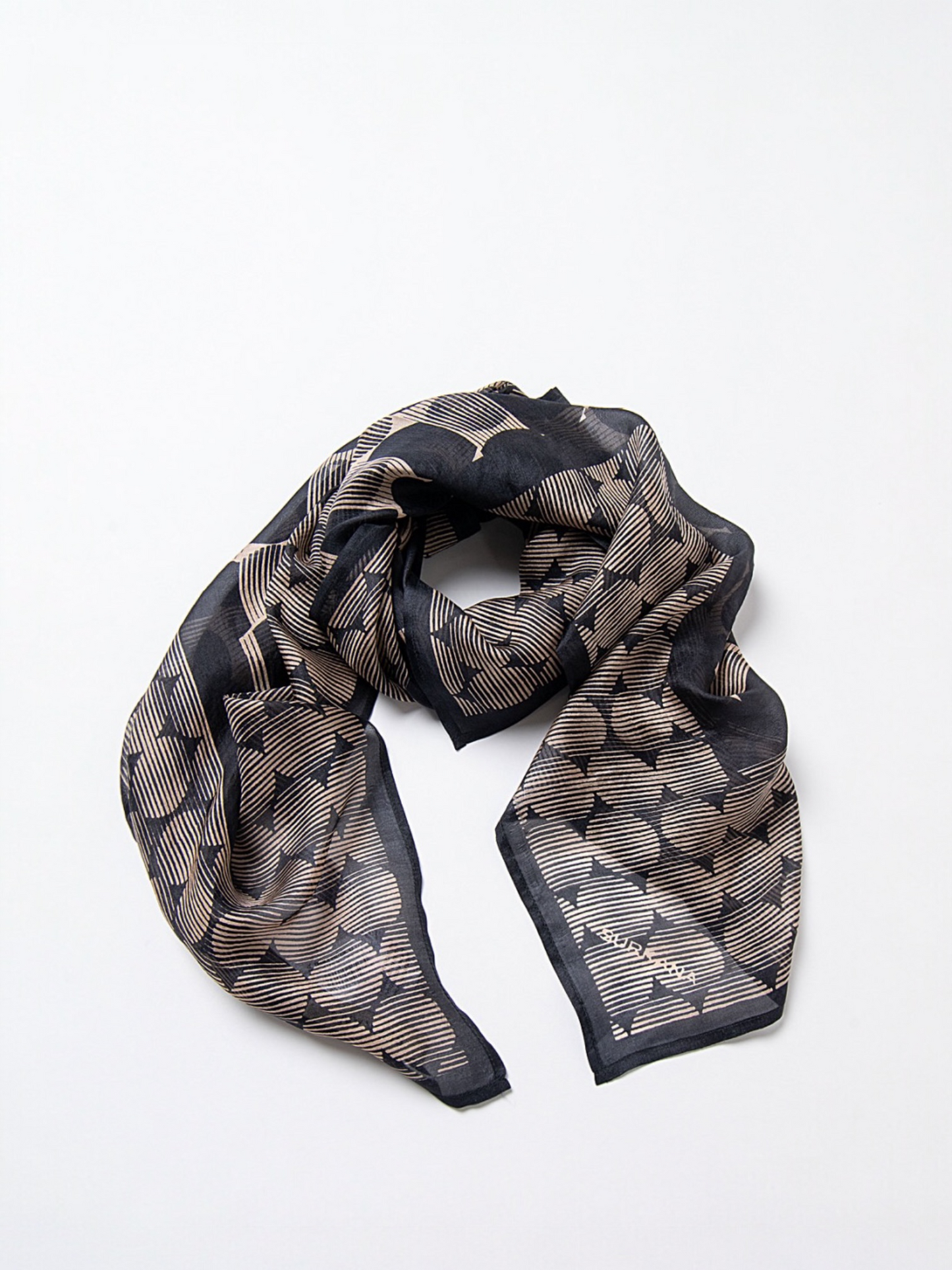 PAÑUELO CUADRADO SEDA NEGRO